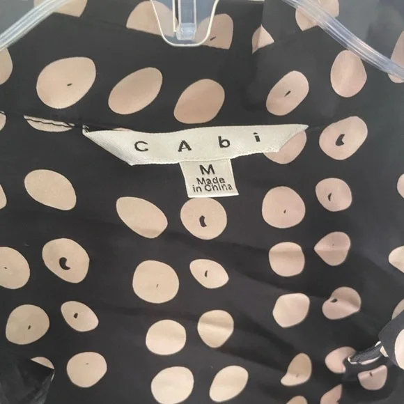 Women’s Cabi Silk Button Down Blouse EUC! - Picture 4 of 6